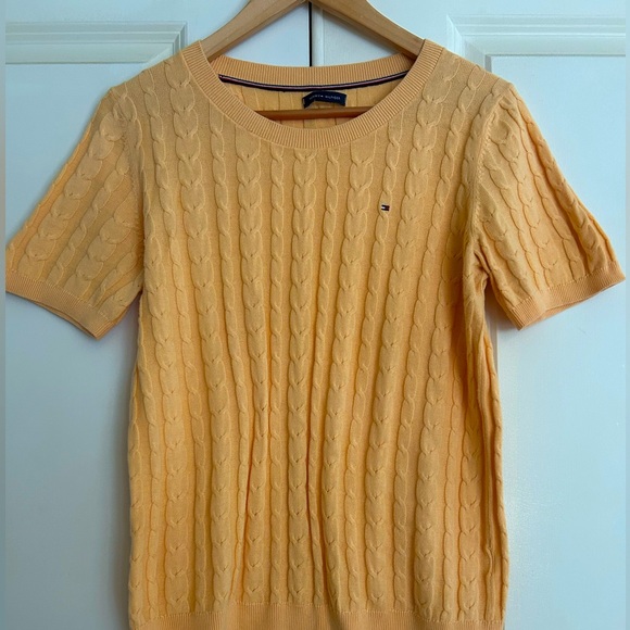 TOMMY HILFIGER cable knit short sleeve sweater - Picture 1 of 6